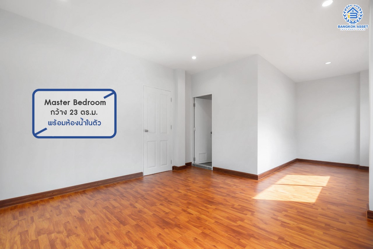 บ้านมือสองตกแต่งใหม่ ม.ลภาวัน9 ชัยพฤกษ์-ปากเกร็ด โซนต้นโครงการ เดินทางสะดวก เนื้อที่ 54.7 ตร.ว. ฟังก์ชั่น 3 ห้องนอน 2 ห้องน้ำ 2 ที่จอดรถ ภายในกว้างห้องครัวขนาดใหญ่ ตอบโจทย์คนรักการทำอาหาร บนทำเลที่ดีที่สุด! เชื่อมต่อเมือง ใกล้เซ็นทรัลแจ้งวัฒนะ และรถไฟฟ้าสายสีม่วง "สถานีบางพลู"